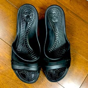 Crocs Sassari Black Wedge Sandals Slides Open Toe Comfort Slip-On Women’s 7‎